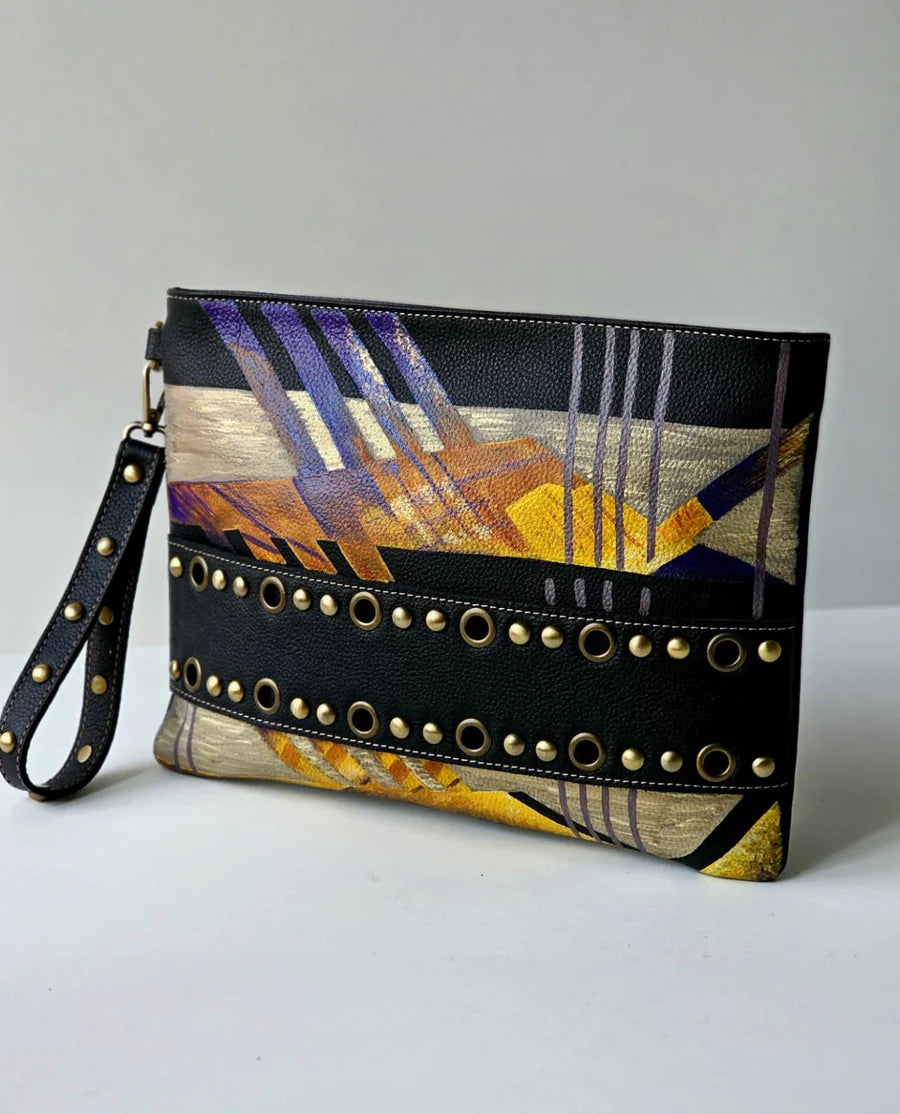 Studs Clutch Black X Colors