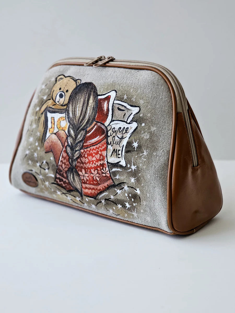 Makeup Pouch Beige X Lady With Braids