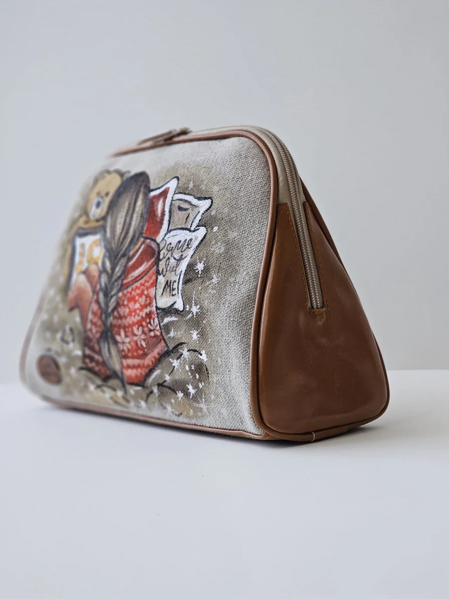 Makeup Pouch Beige X Lady With Braids