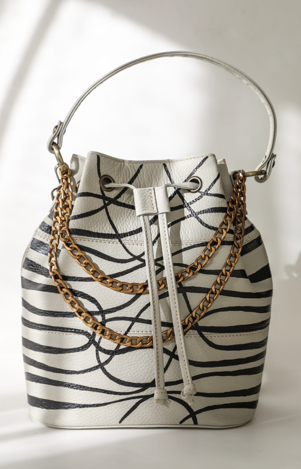 Leather Bucket X Black Lines