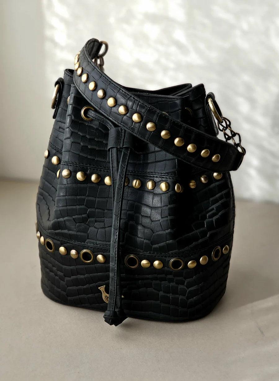 Bucket with studs Bucket 4
