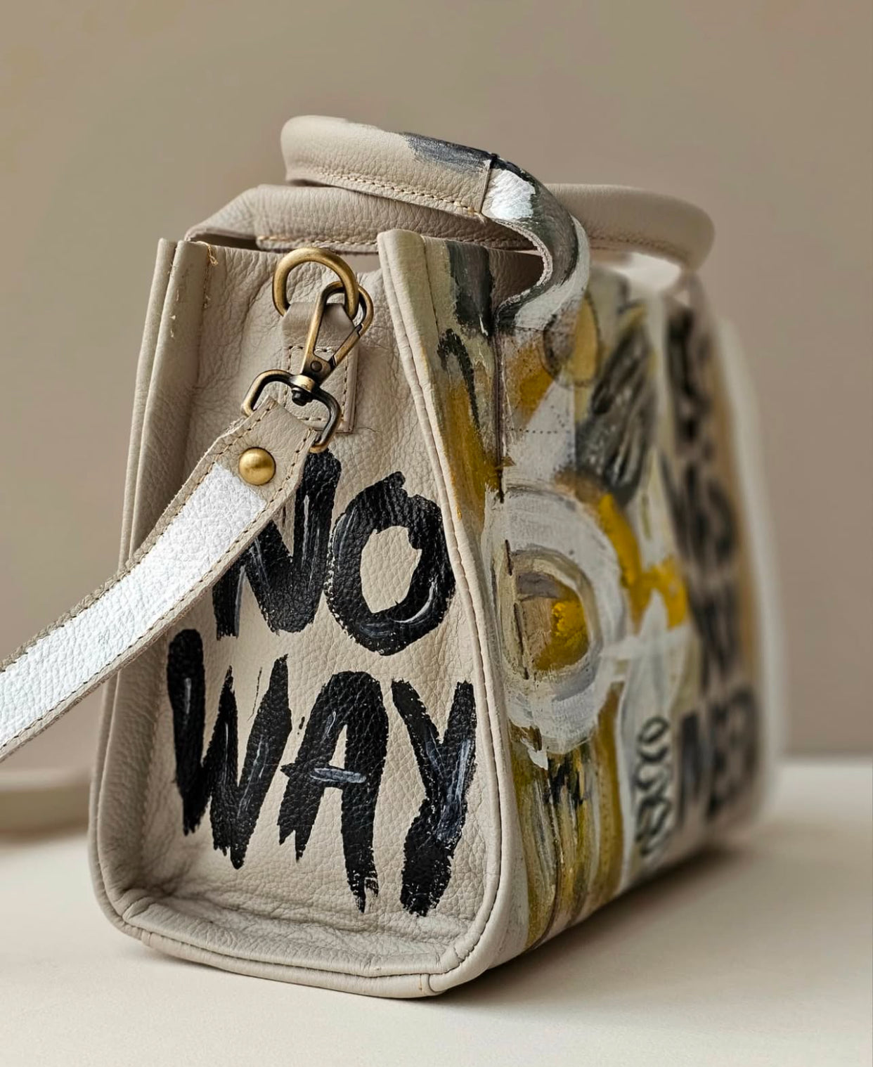 Medium Tote Bag Beige Be Who You Need