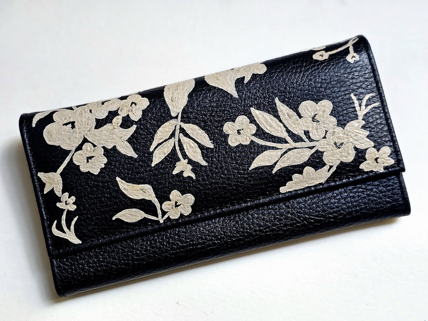 Leather Wallet Black White Flowers