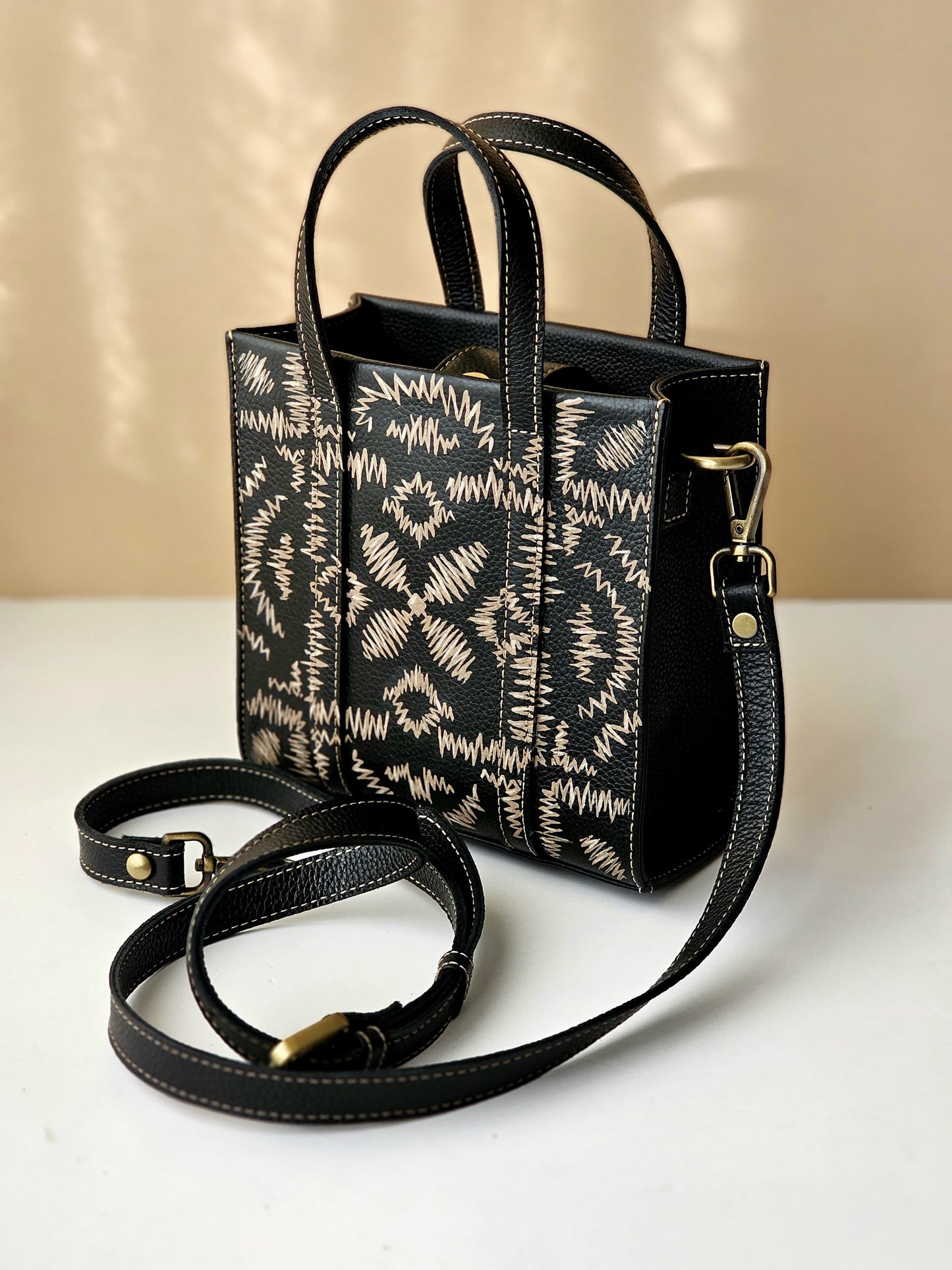 Mini Tote Bag Black Base X Beige