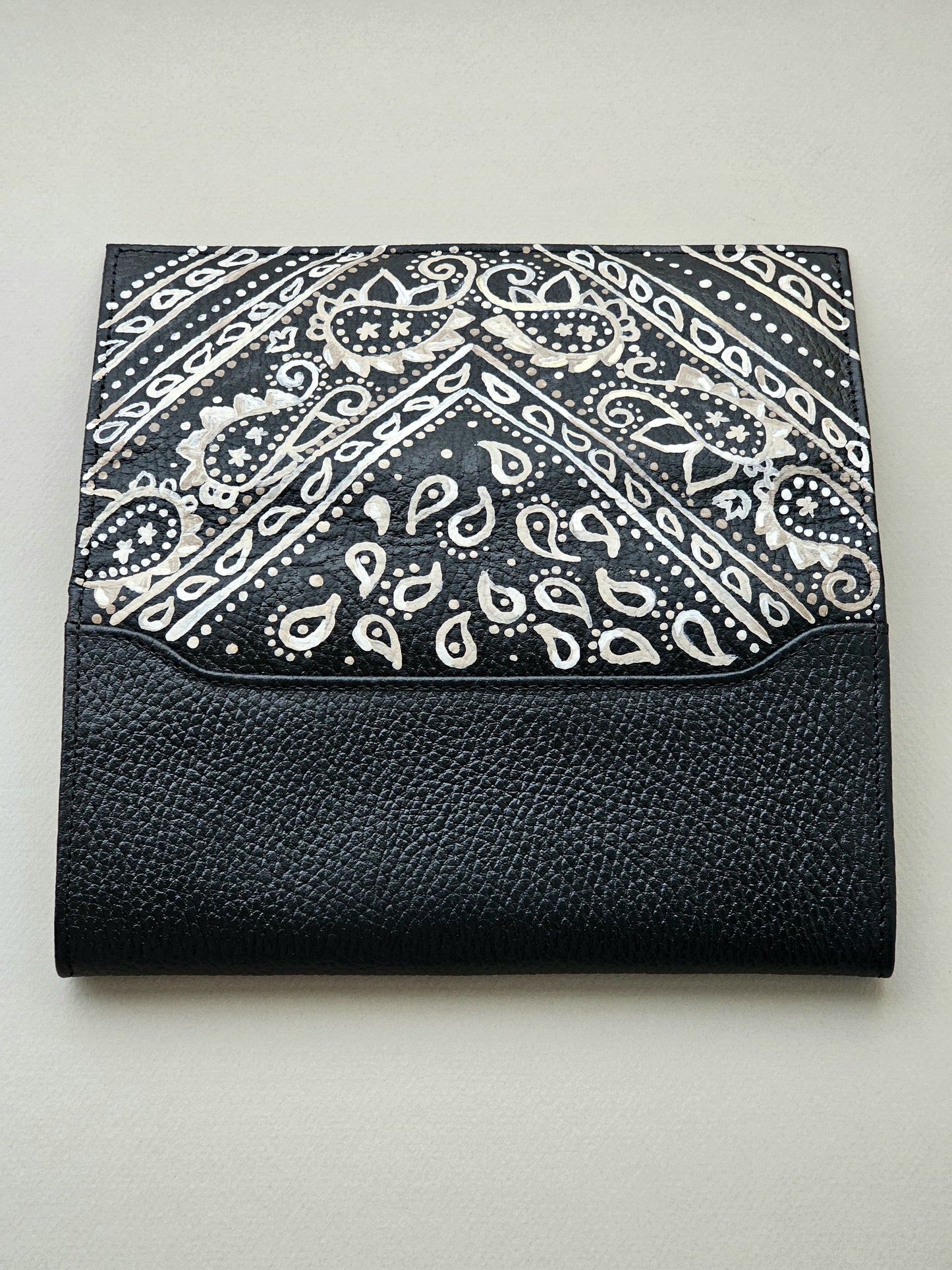 Leather Wallet Black Base X White