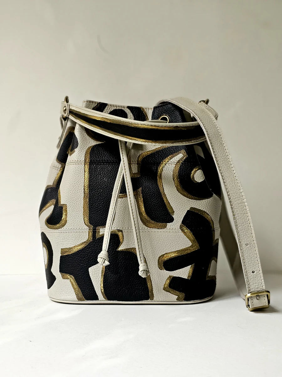 Leather Bucket Bag Beige X Black