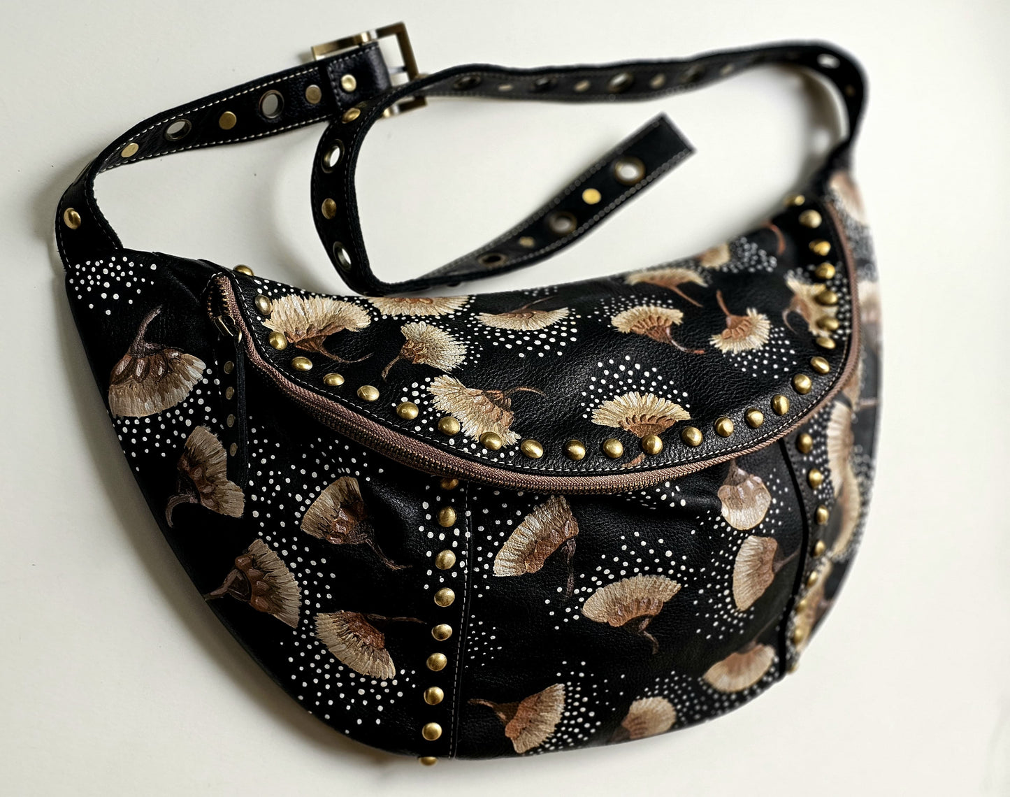 Bumbags with studs