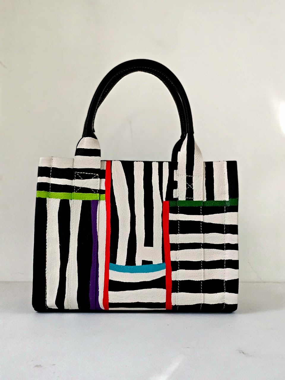 Medium Tote Bag Black Zebra