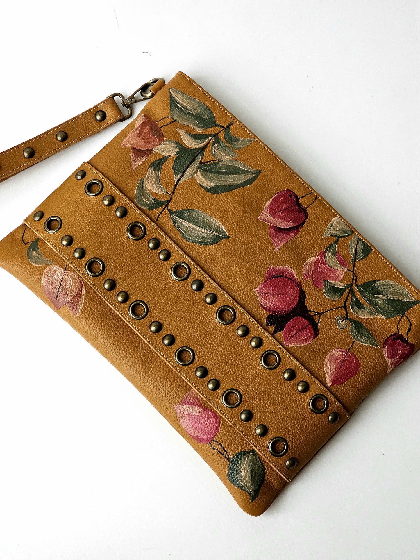 Studs Clutch X Havan Florals
