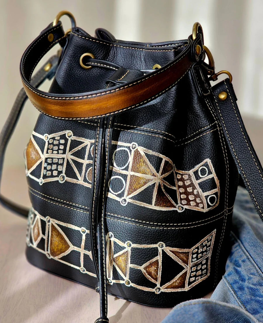 Leather Bucket Bag Black X Bronze