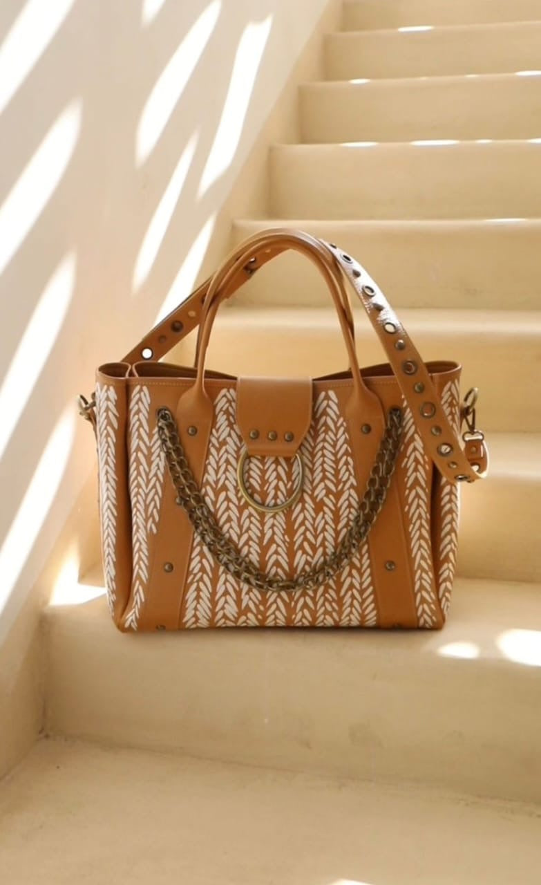 Leather Bag with Ring Havan X Feathers