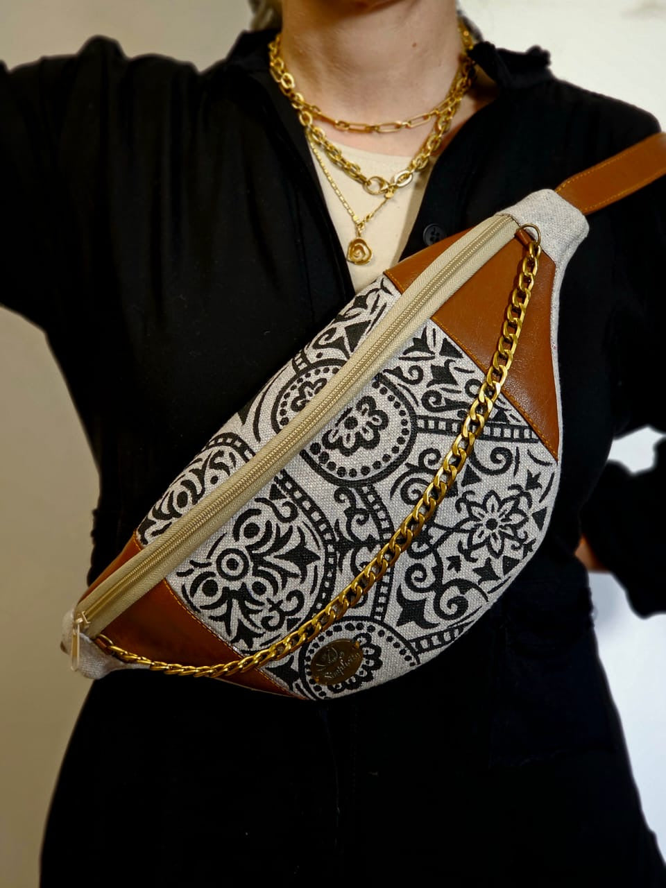 Fabric Fanny Pack Beige X Black Circles