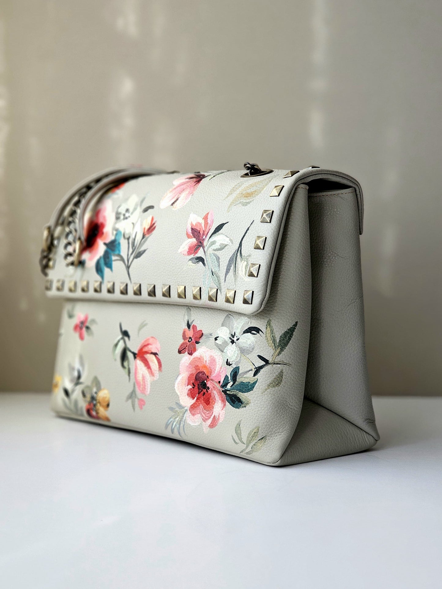 Rectangular Leather Bag with Chain Beige Base With Flowers