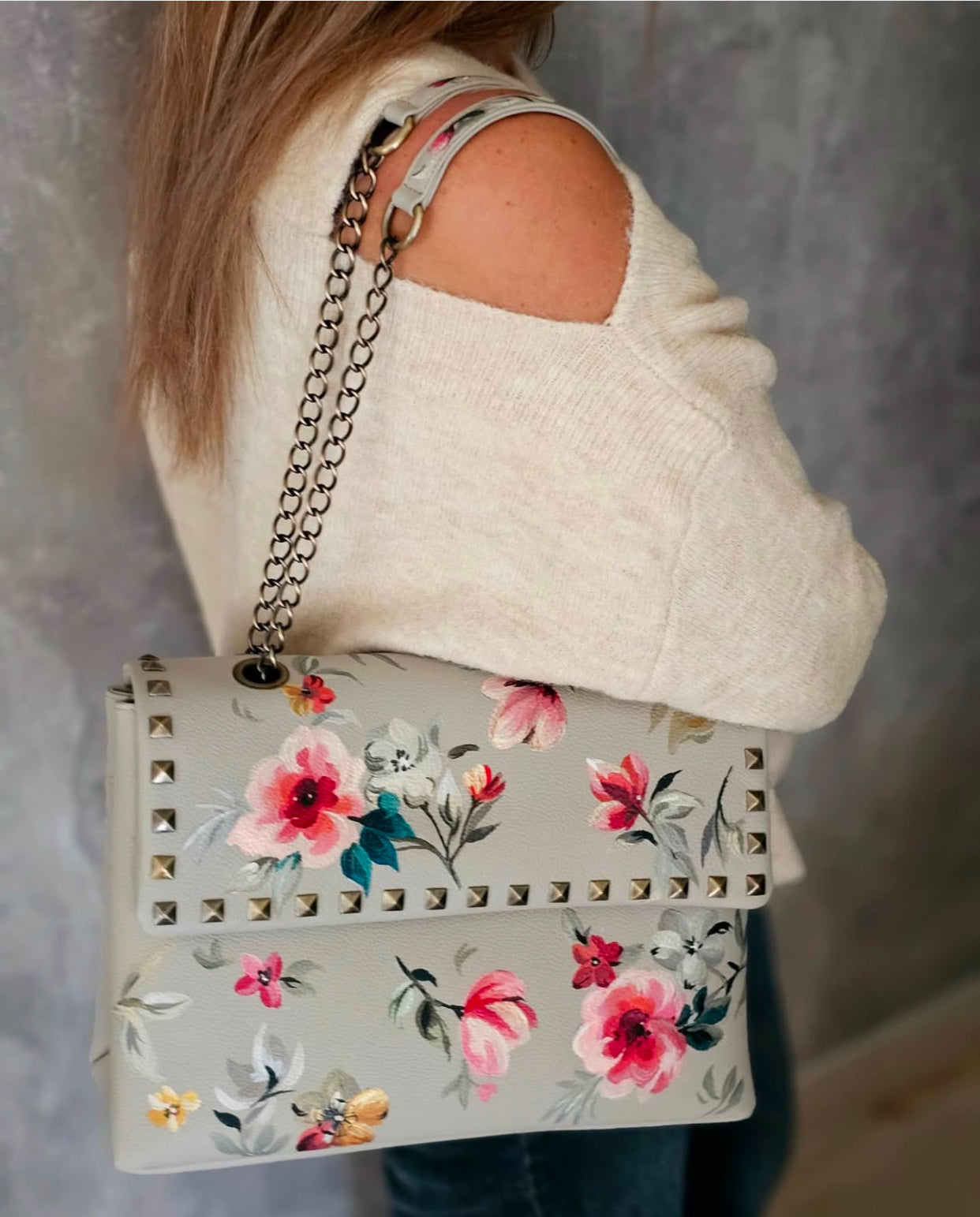 Rectangular Leather Bag with Chain Beige Base With Flowers