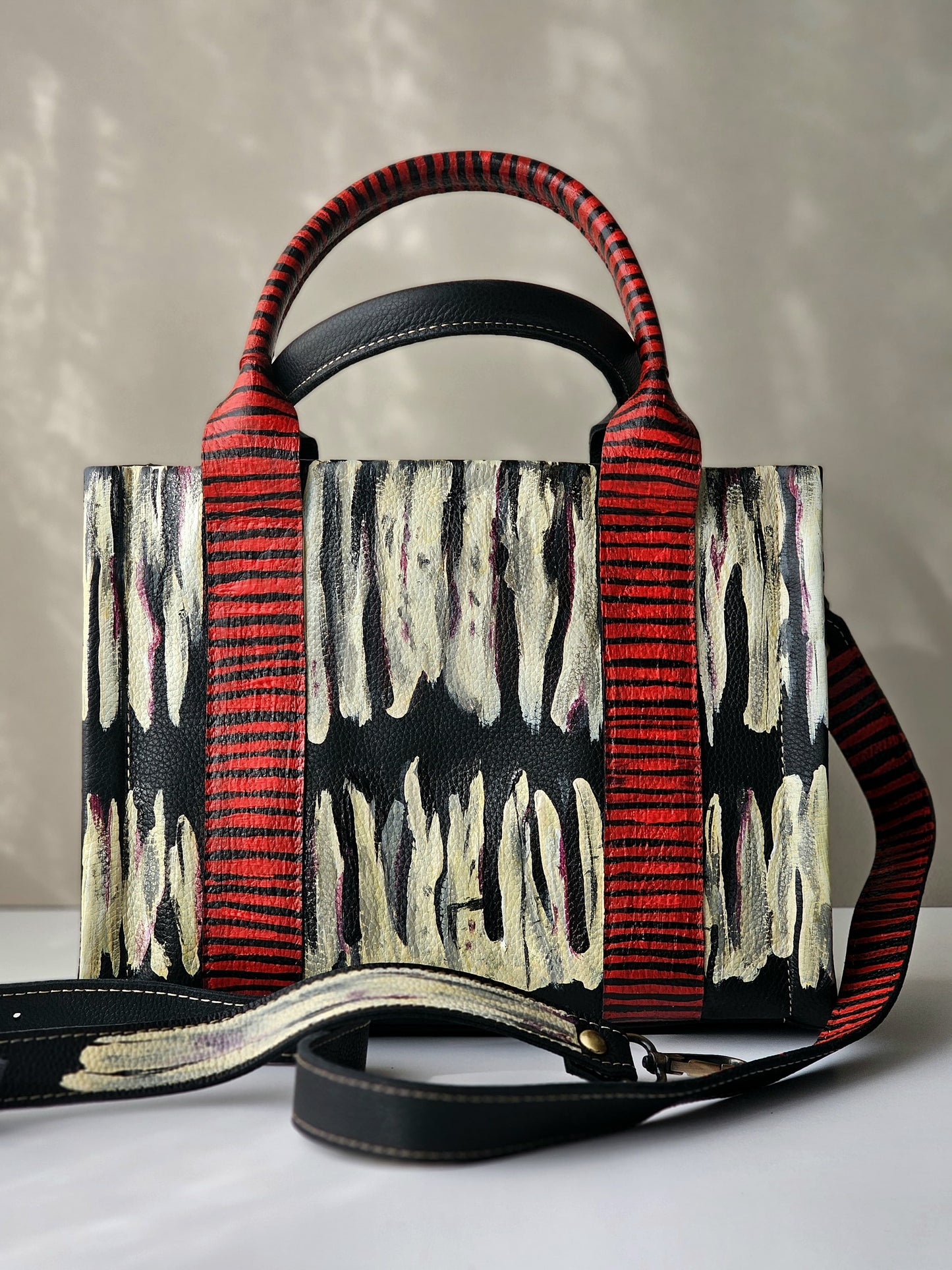 Medium Tote Bag Black X Red