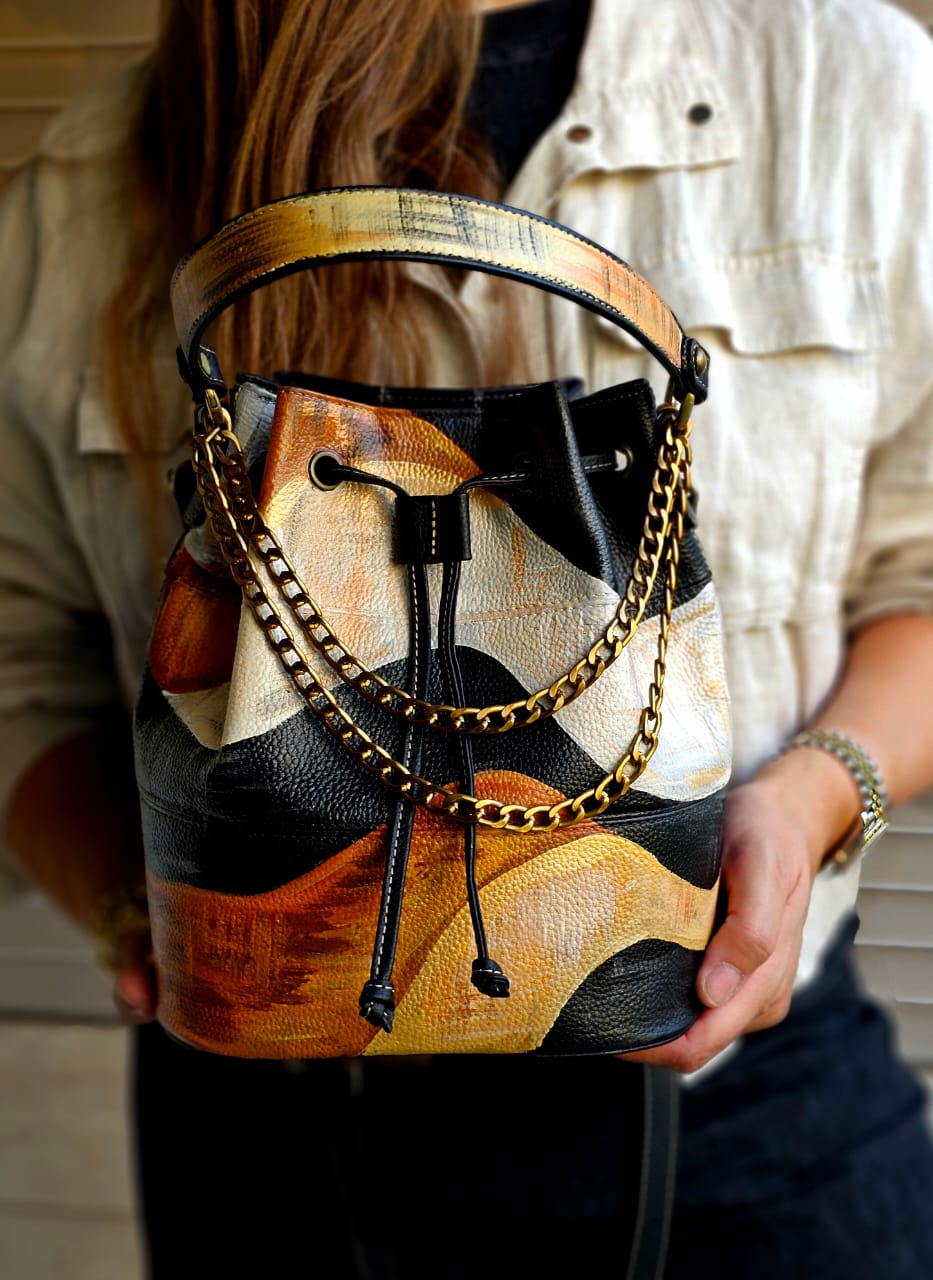 Leather Bucket Bag Black Base X Colors