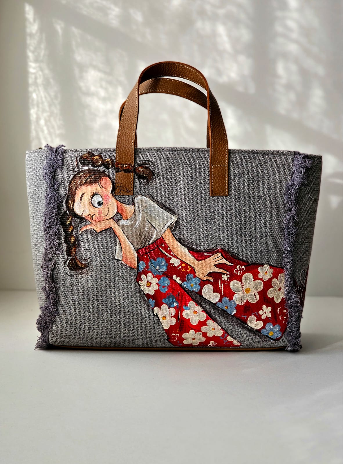 Grey Tote Bag X Flowery Pants