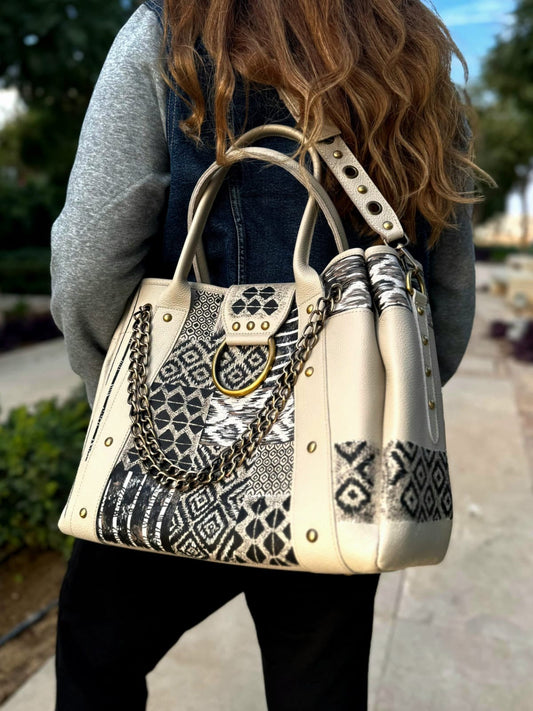 Leather Bag with Ring Beige X Patterns