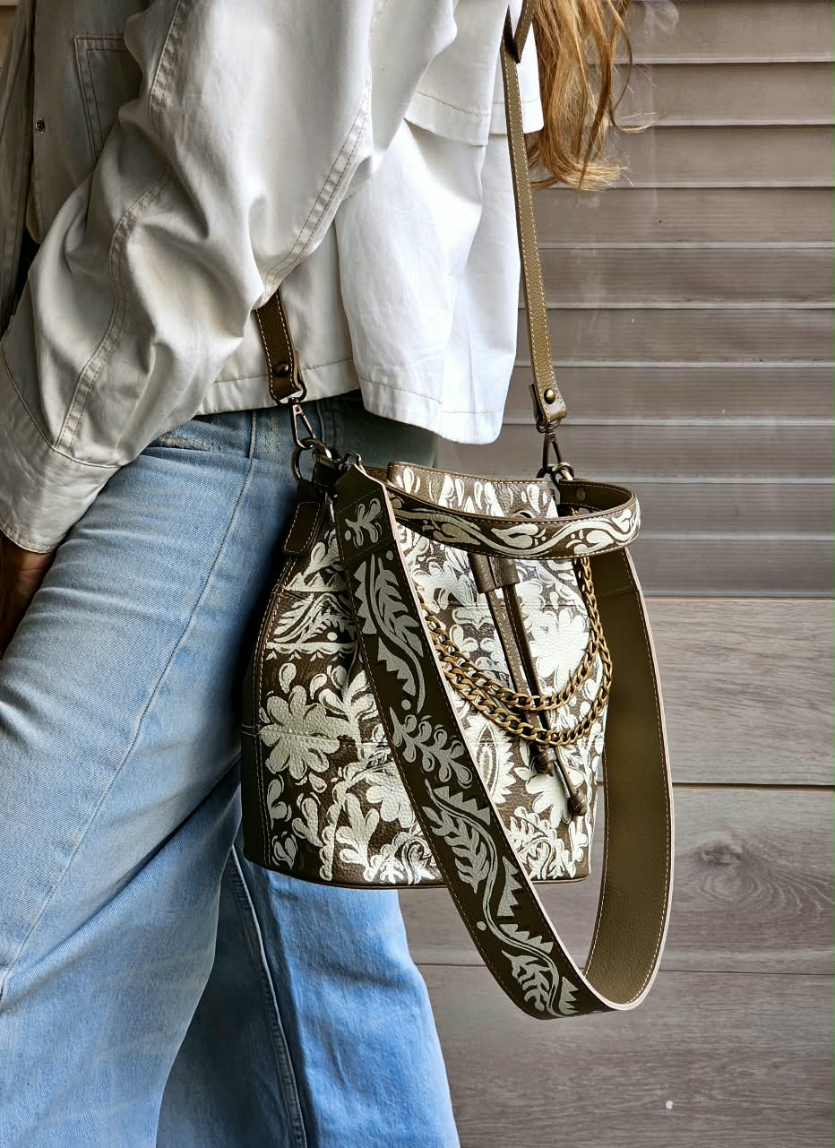 Leather Bucket X Vintage Bloom