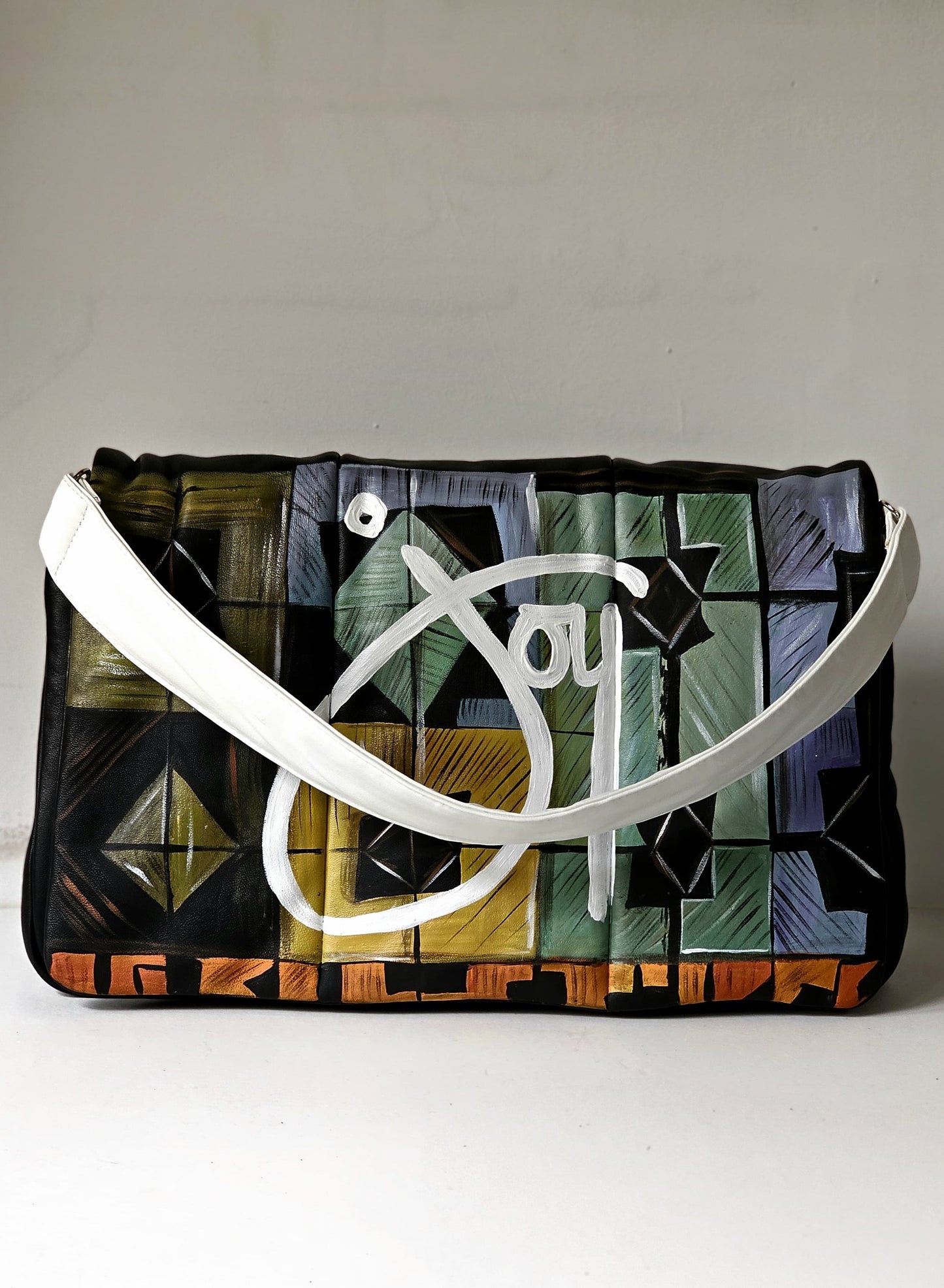 Bold leather Black X Joy