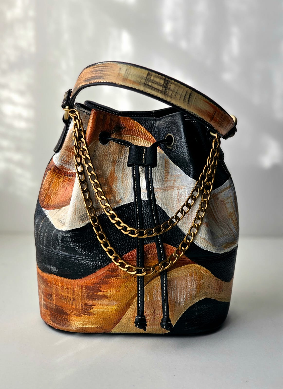 Leather Bucket Bag Black Base X Colors