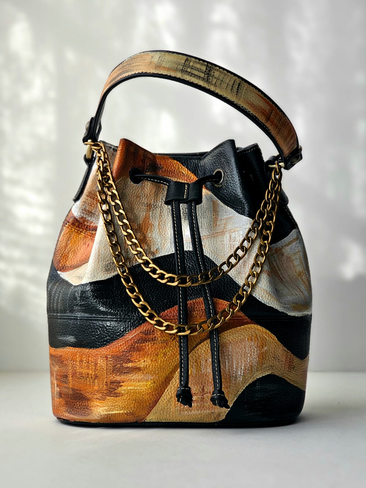 Leather Bucket Bag Black Base X Colors