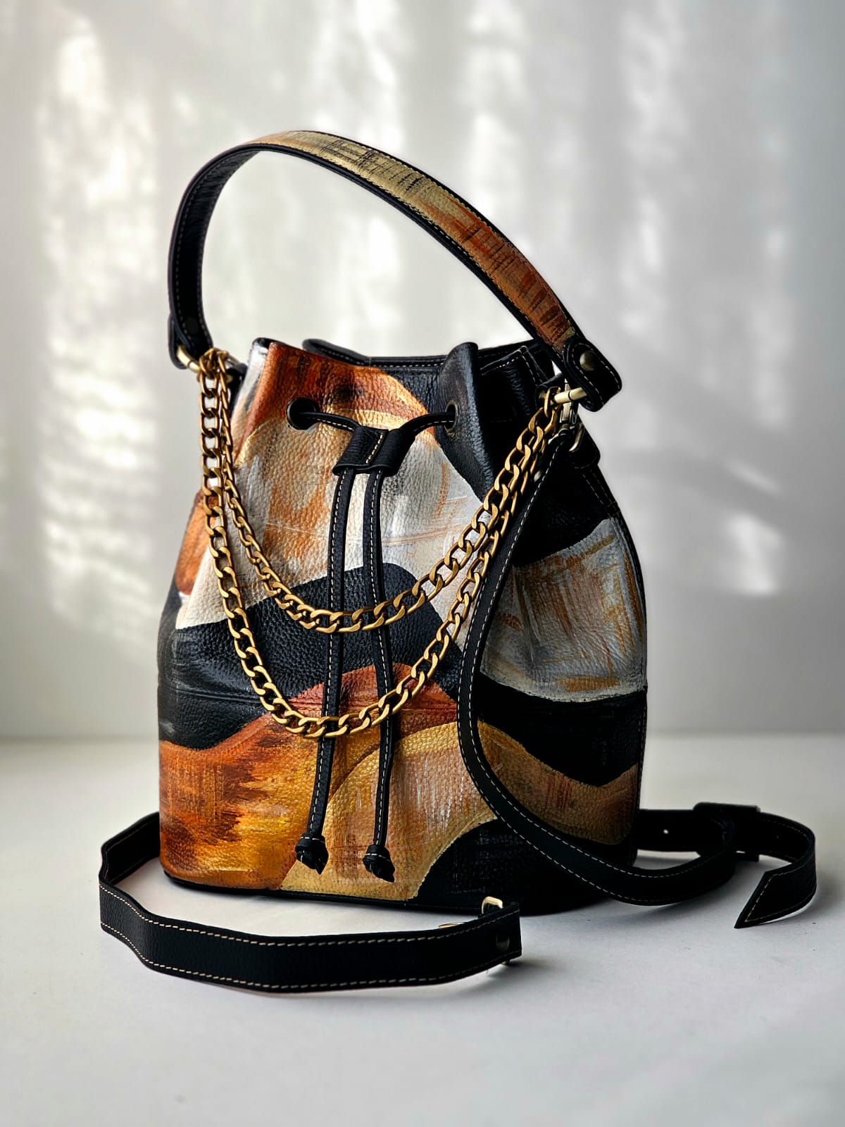 Leather Bucket Bag Black Base X Colors