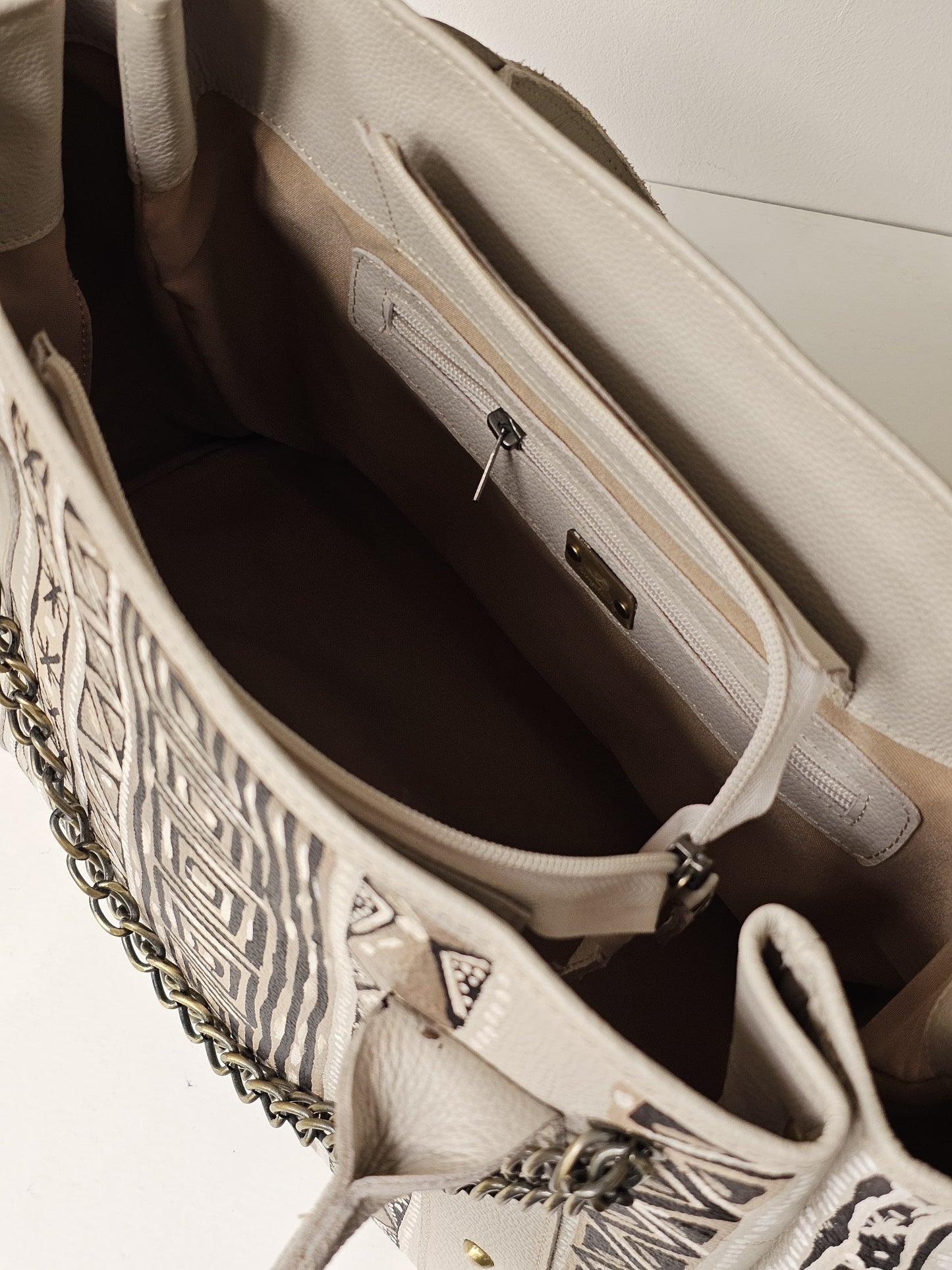 Leather Bag with Ring Beige X Brown X Black