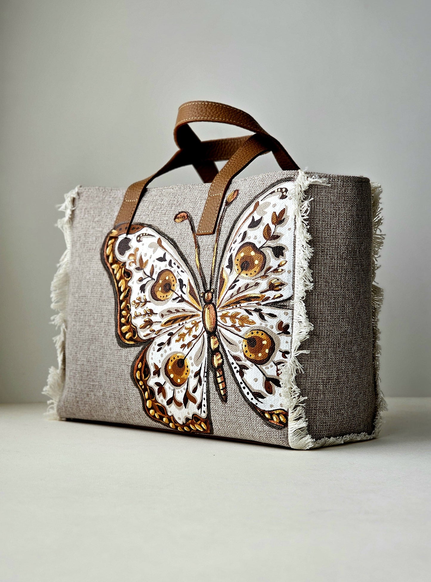 Beige Tote Bag X Butterfly
