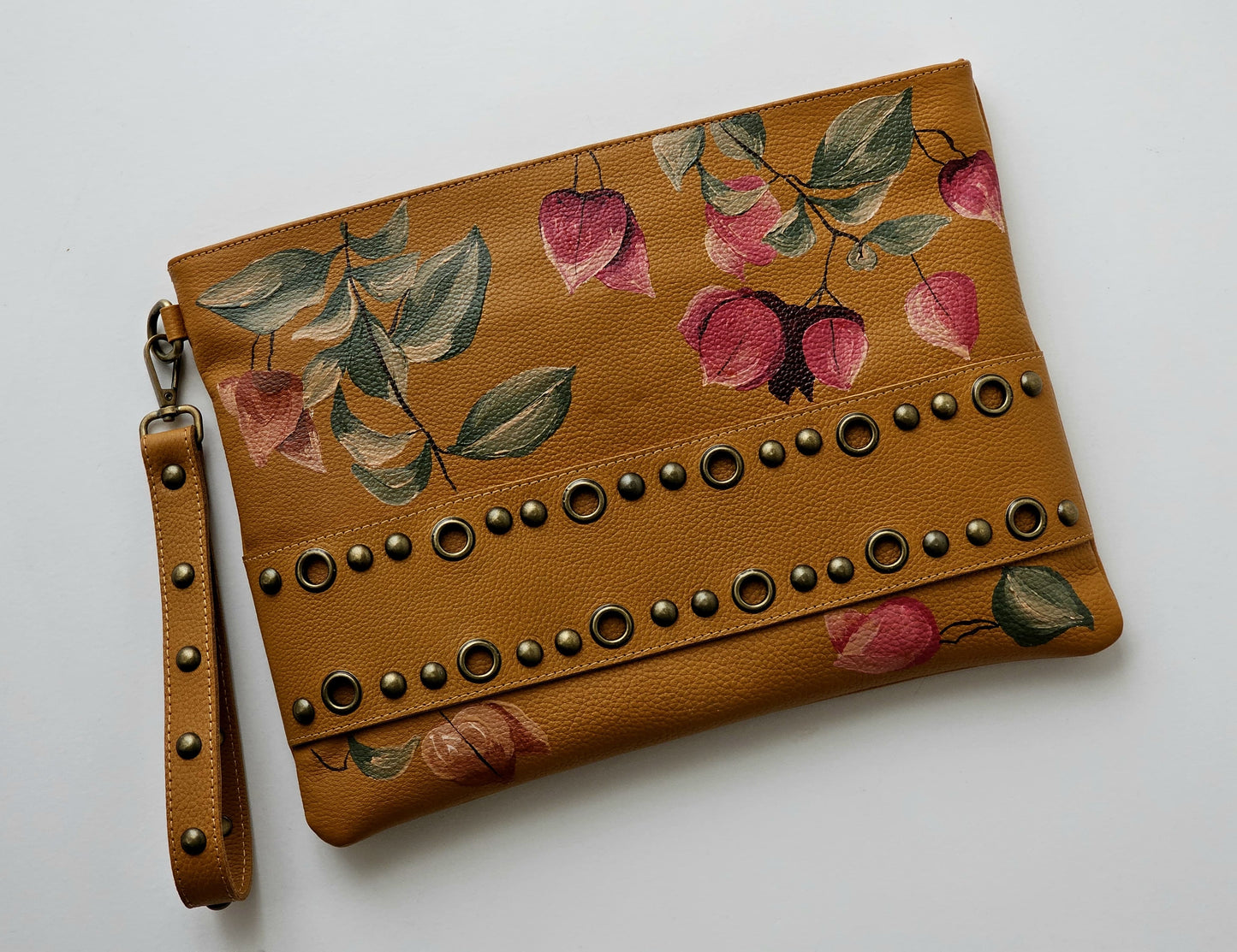 Studs Clutch X Havan Florals
