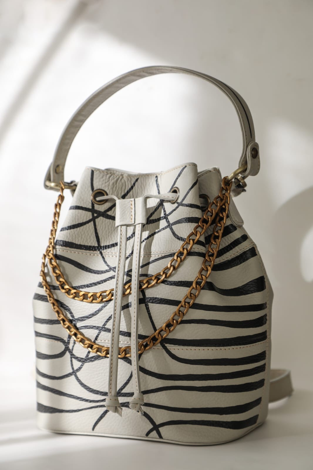 Leather Bucket X Black Lines