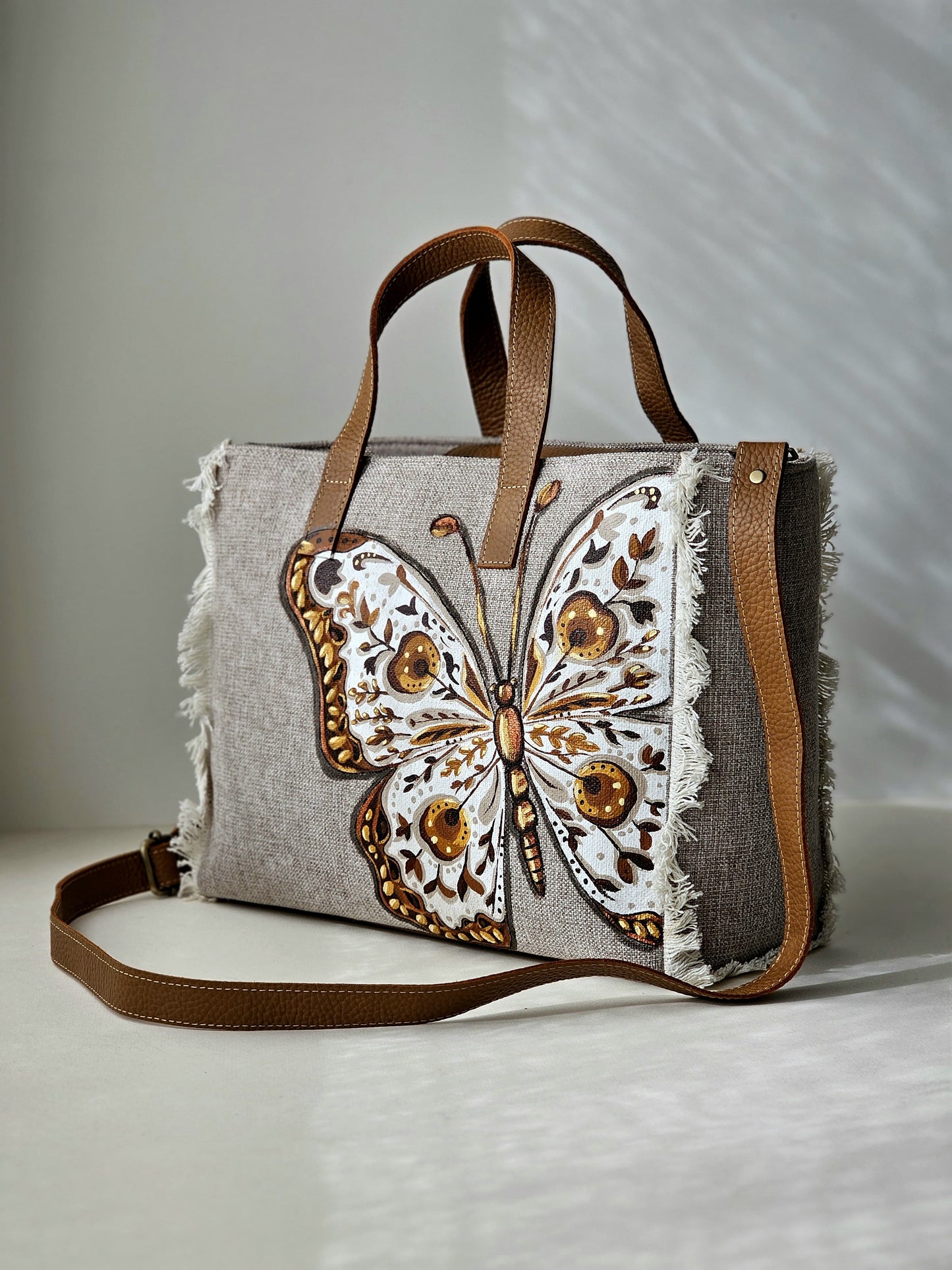 Beige Tote Bag X Butterfly