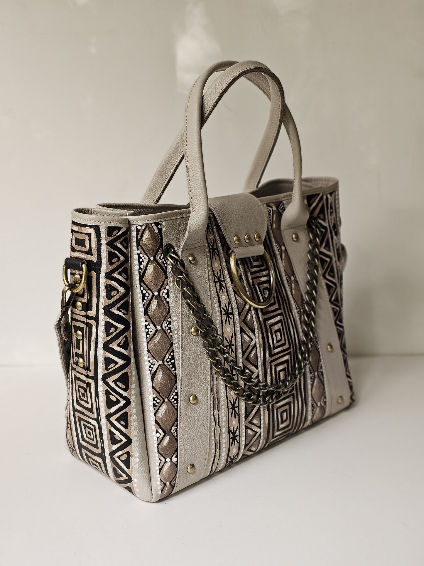 Leather Bag with Ring Beige X Brown X Black