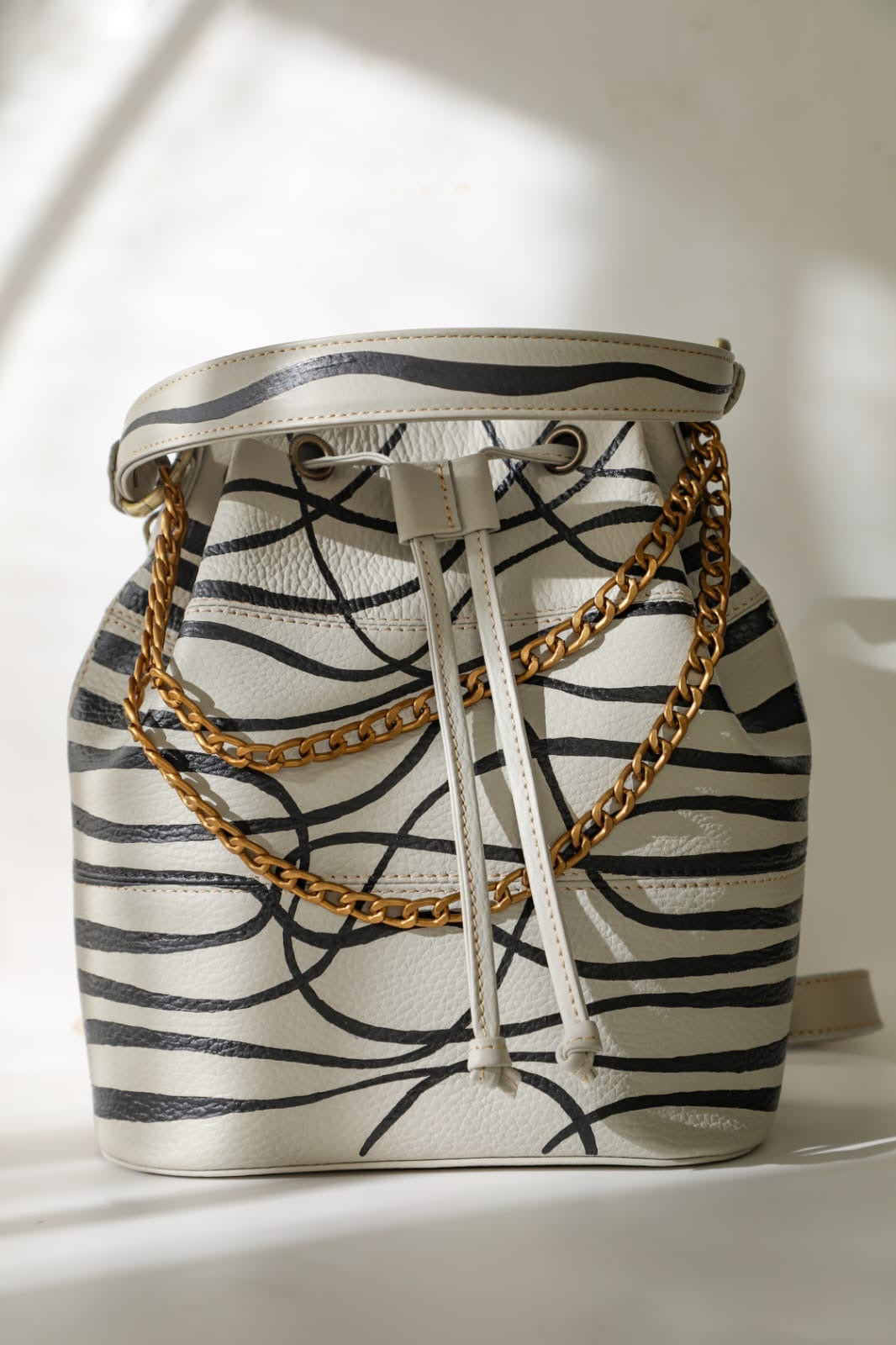 Leather Bucket X Black Lines