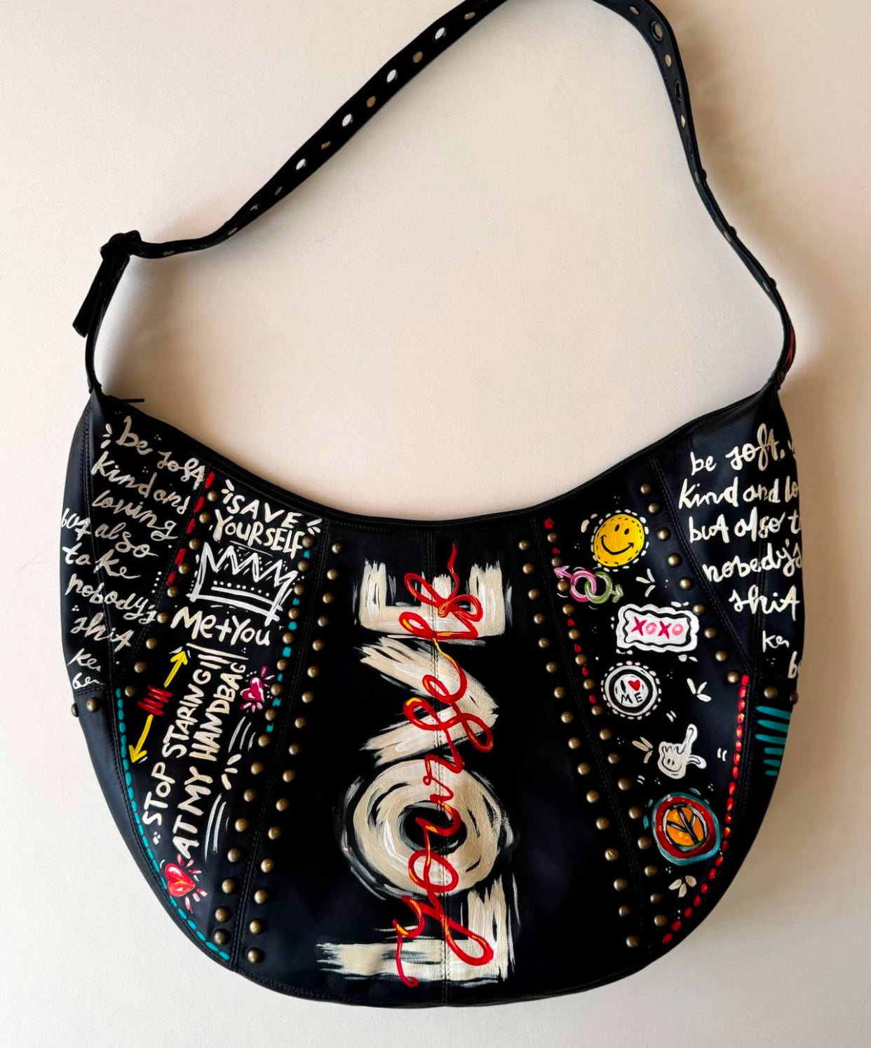 Leather shoulder bag
