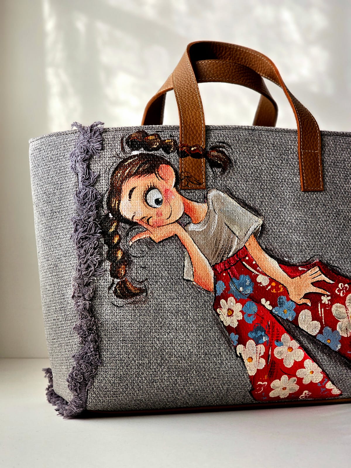 Grey Tote Bag X Flowery Pants