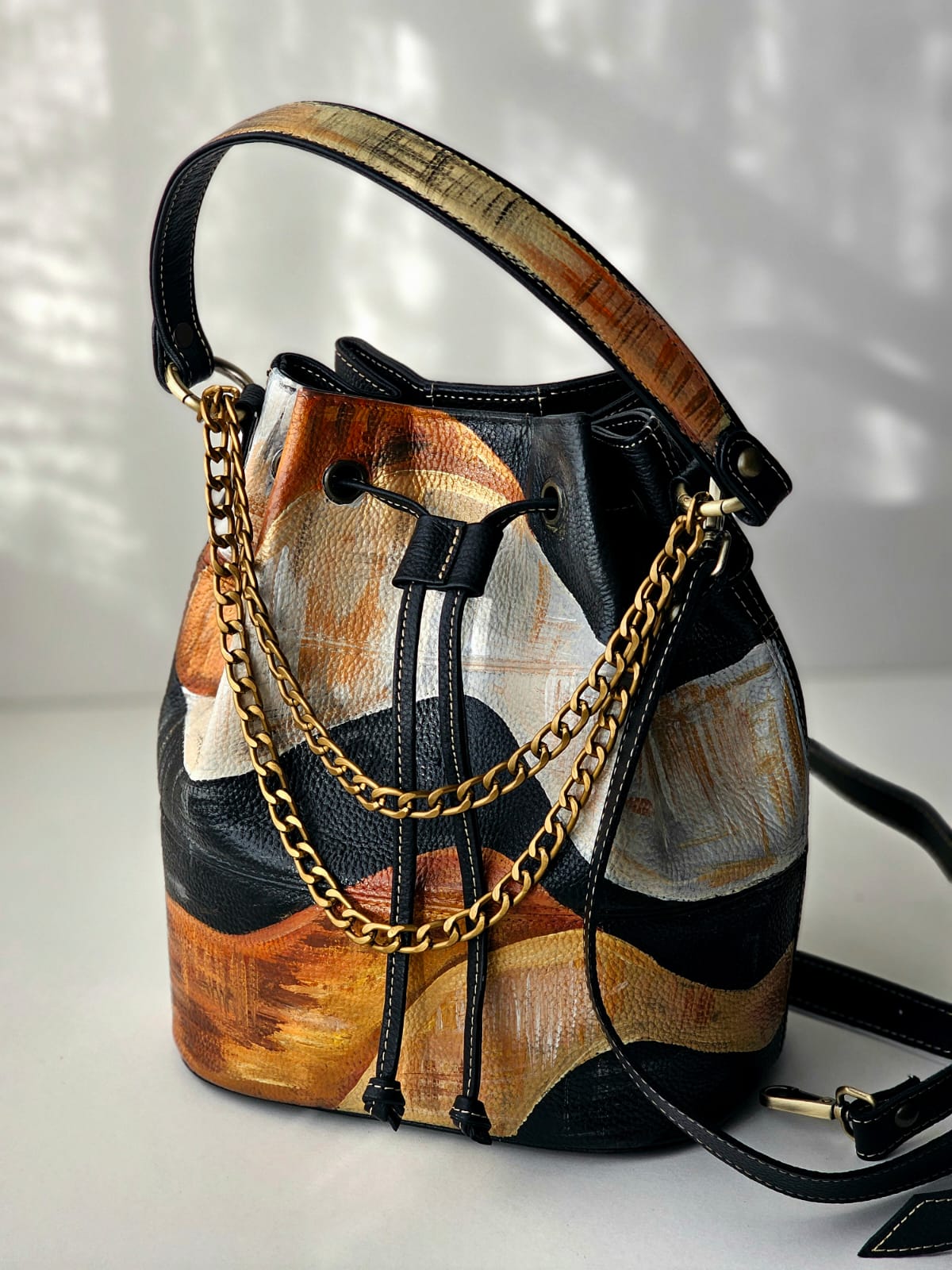 Leather Bucket Bag Black Base X Colors