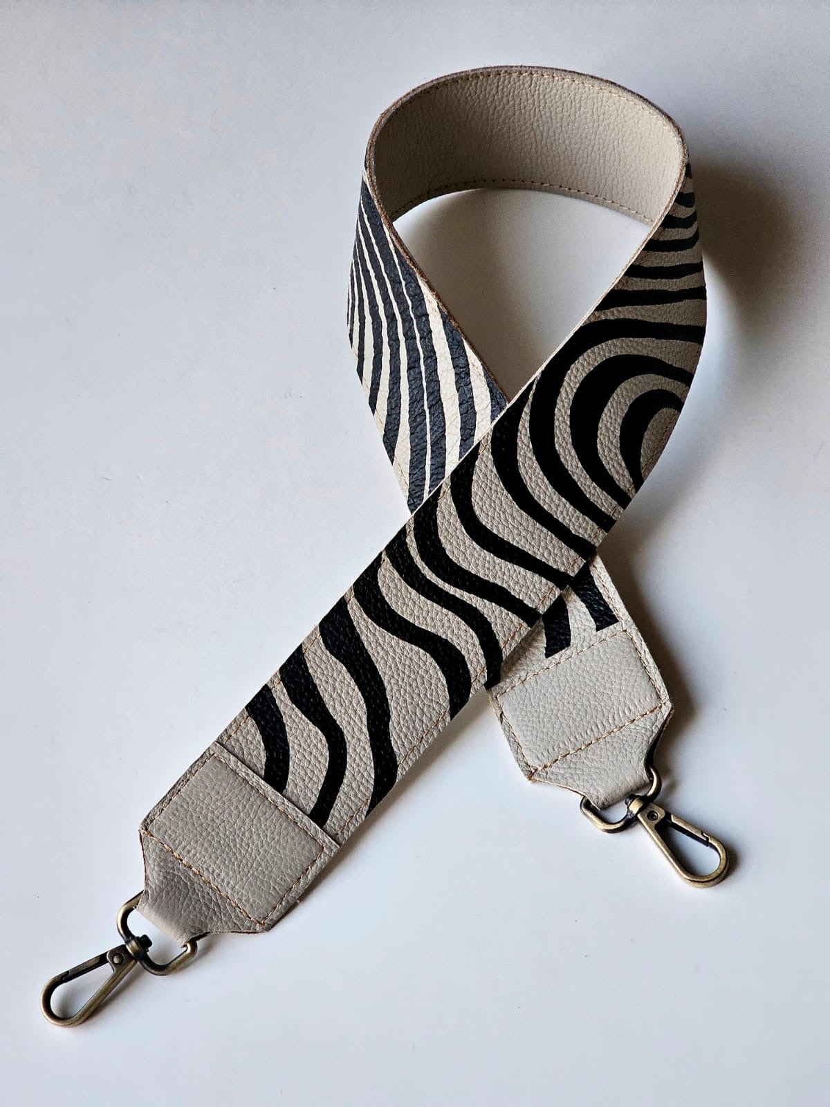 Leather Strap X Wavy Zebra
