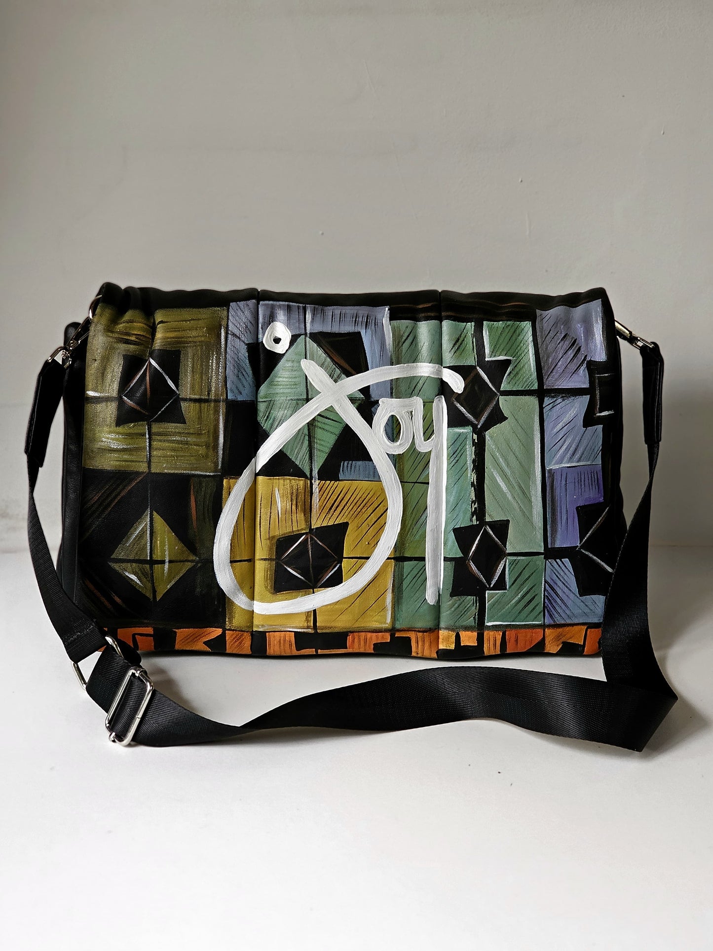 Bold leather Black X Joy