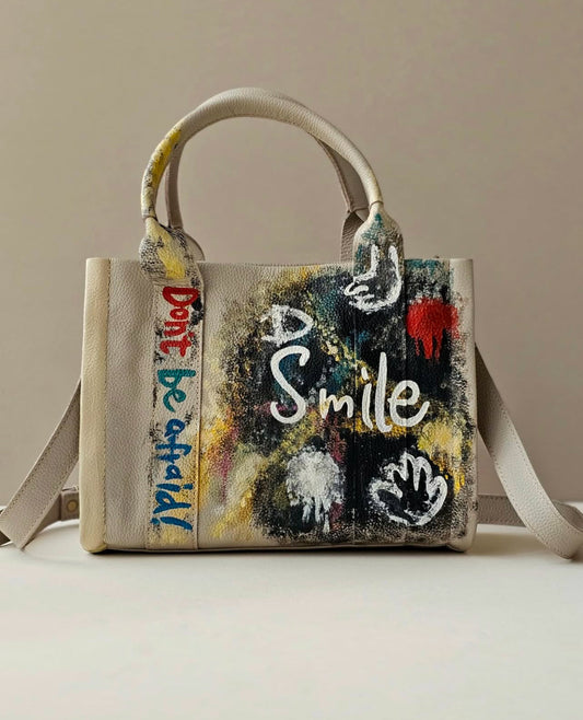 Medium Tote Bag Beige Smile