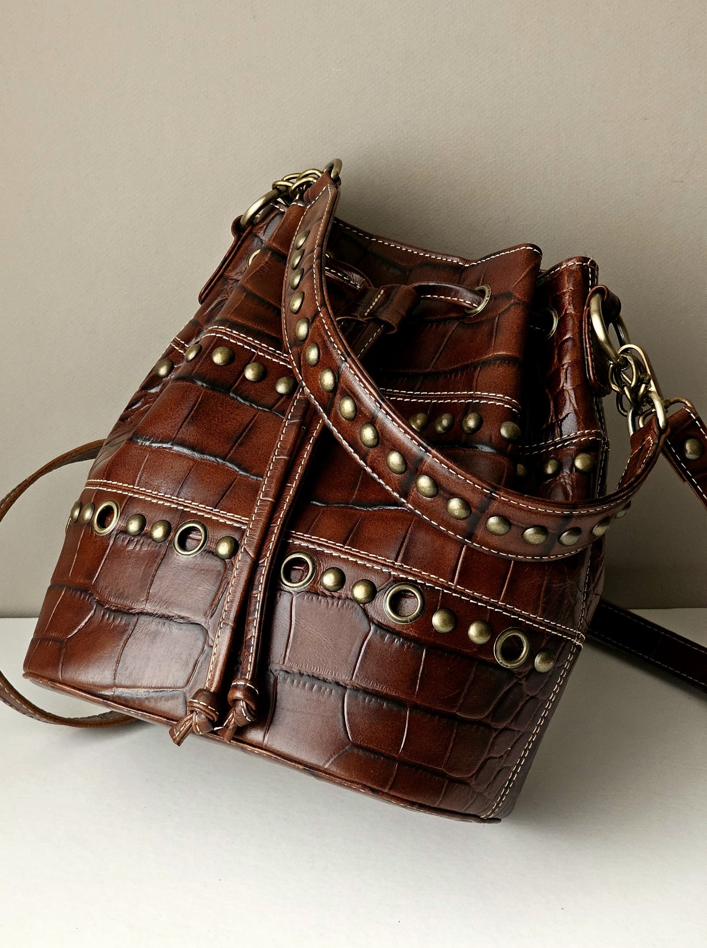 Bucket with studs Bucket 5