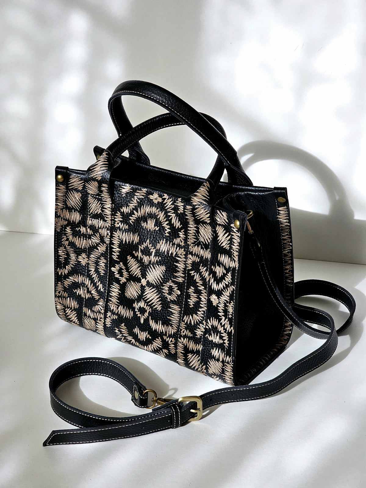 Medium Tote Bag X Wild Stitch