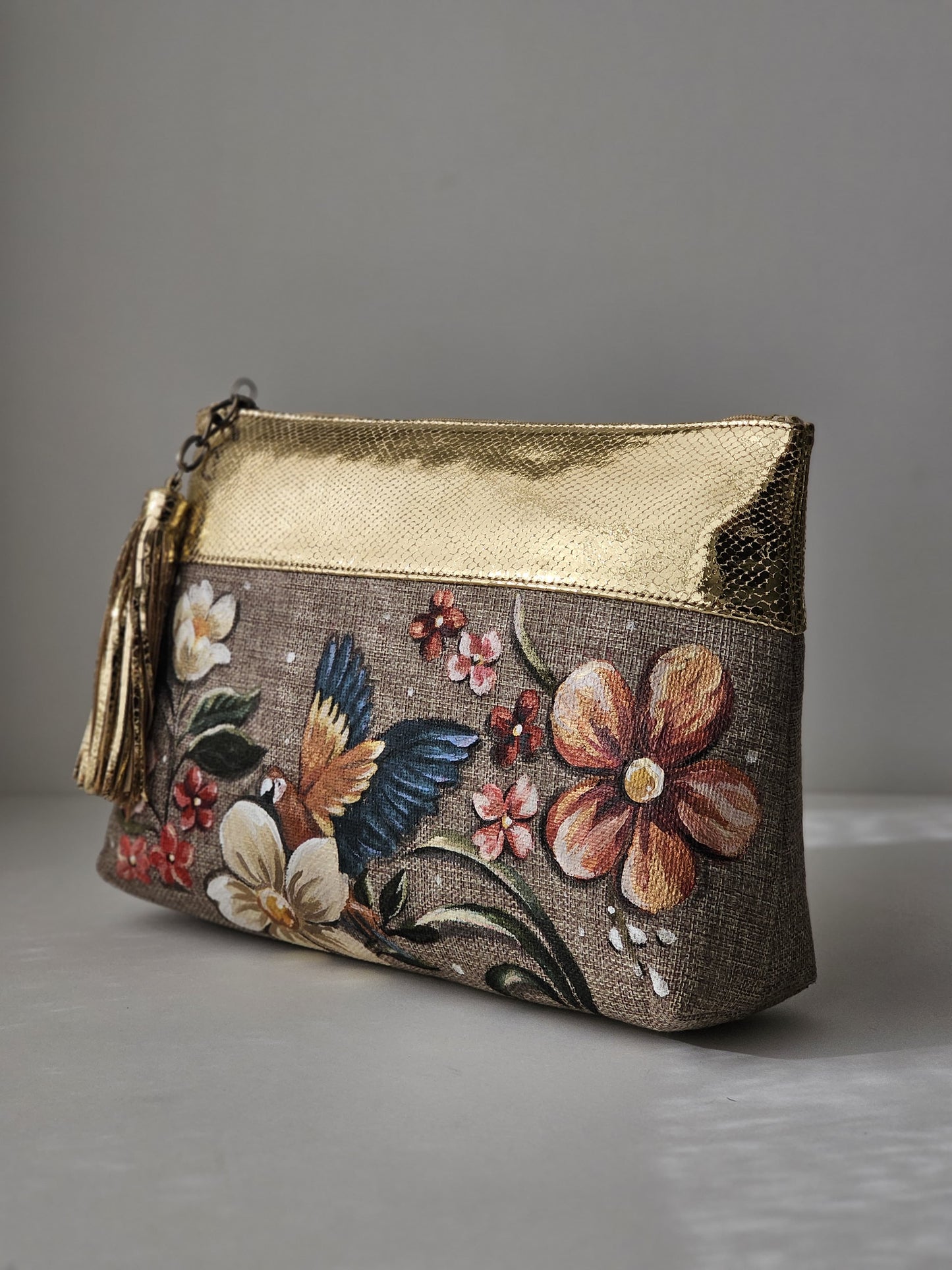 Summer Clutches