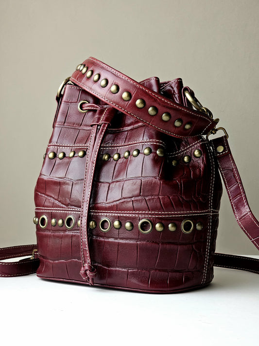 Bucket with studs Bucket 3