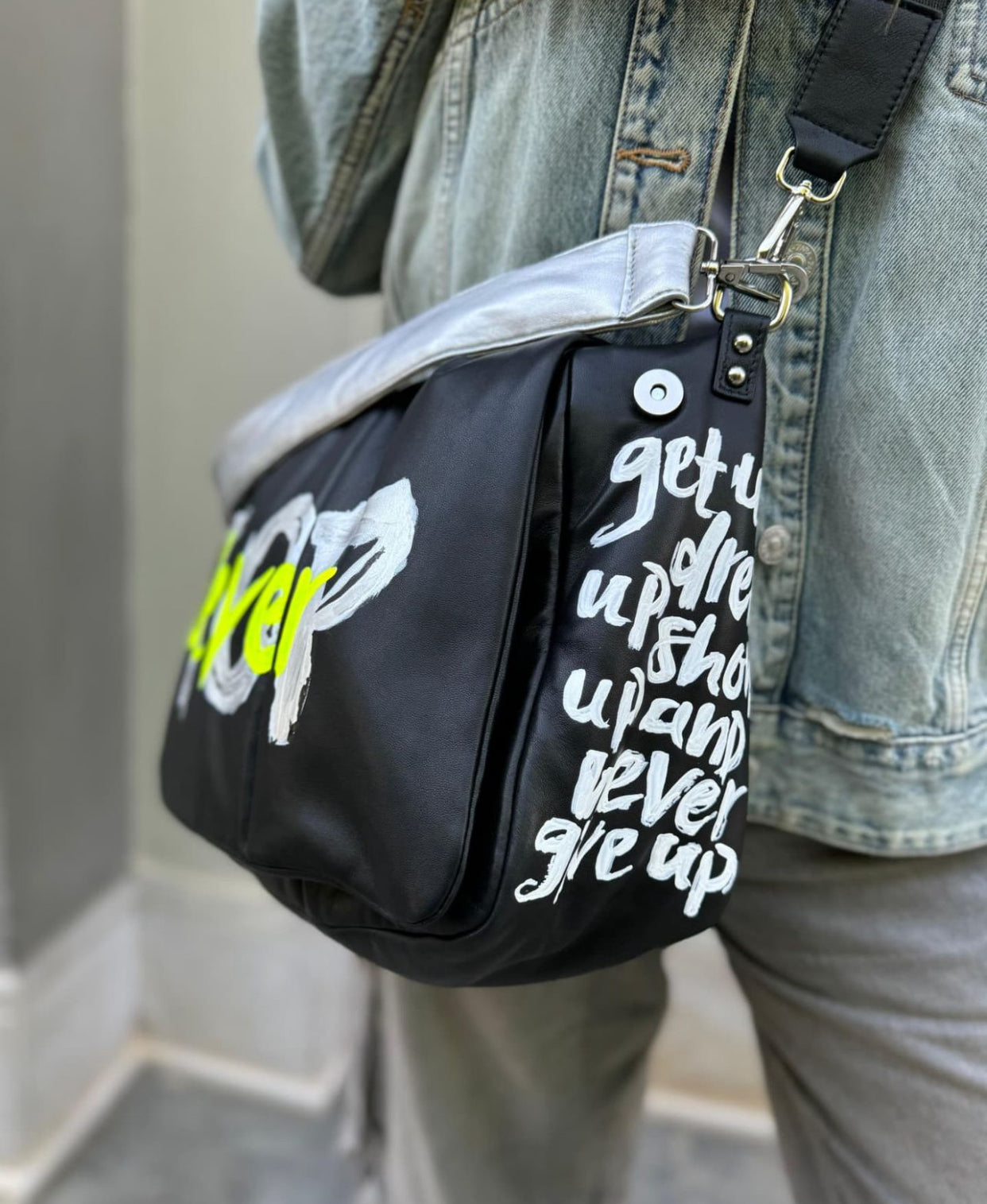 Bold leather Black X NeverStop