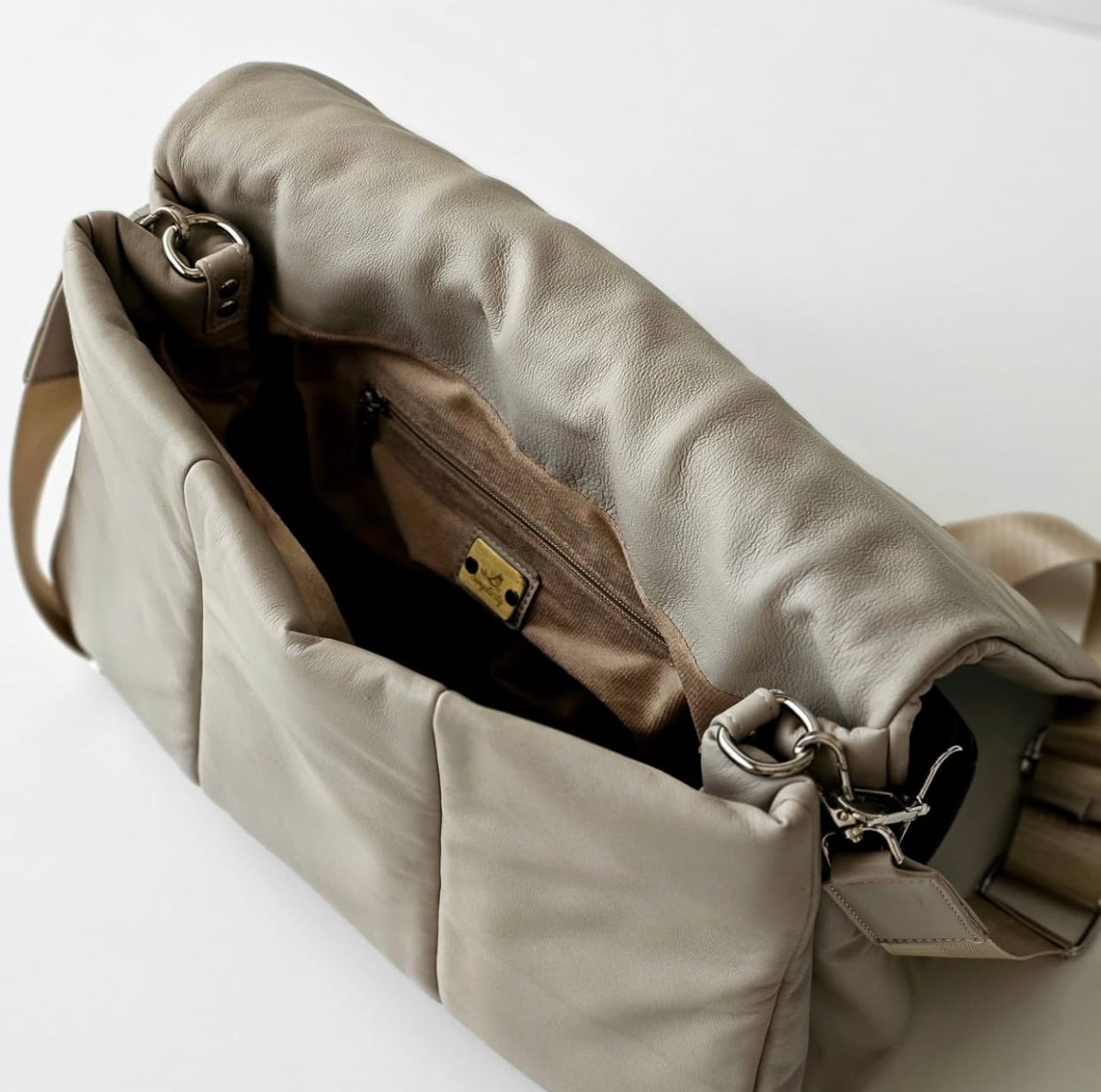 Bold leather Beige X Colors