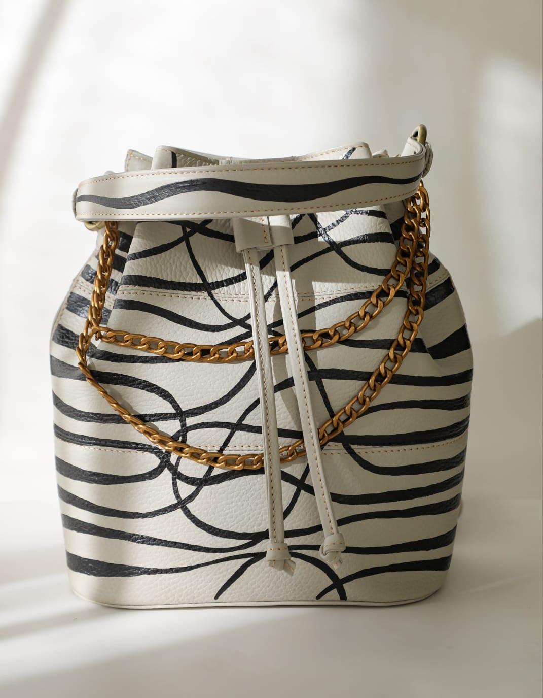 Leather Bucket X Black Lines