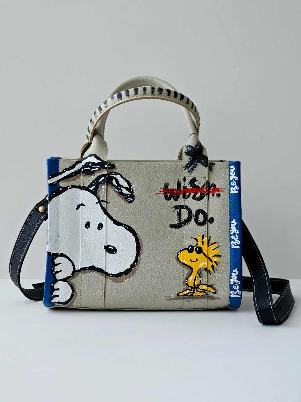 Medium Tote Bags