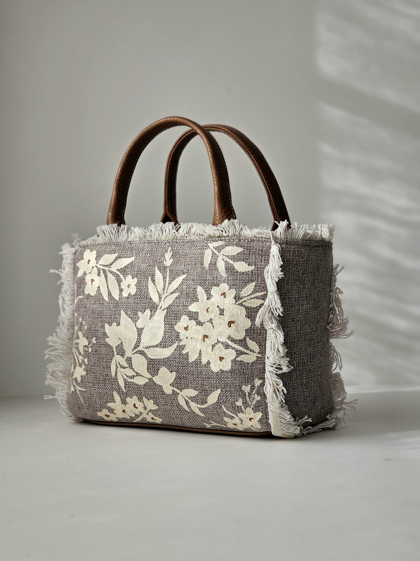 Offwhite Flowers