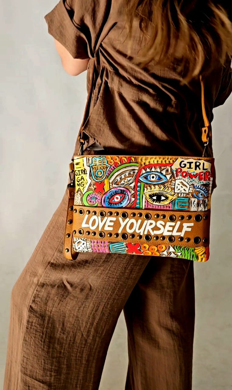 Studs Clutch Havan X Love Yourself